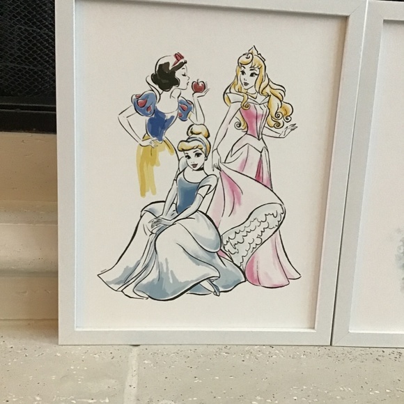 (EUC) =Set of Two= Disney Princess Pictures - Picture 2 of 6